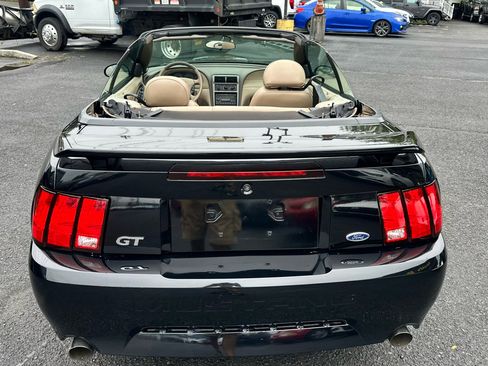 Used 2004 Ford Mustang GT Premium image 16