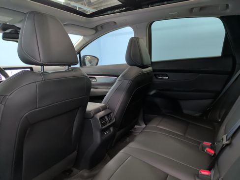 Used 2025 Nissan Murano SL AWD/4WD image 31