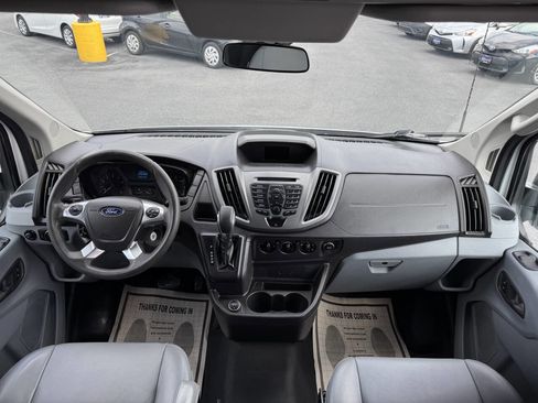 Used 2018 Ford Transit 250 130 Medium Roof image 7