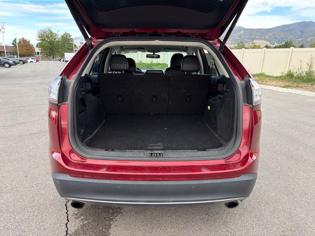 Used 2016 Ford Edge Titanium w/ Technology Package AWD/4WD image 13