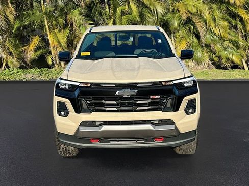 Used 2024 Chevrolet Colorado Z71 w/ Z71 Convenience Package 2 image 2