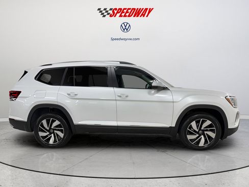 New 2026 Volkswagen Atlas SEL image 8