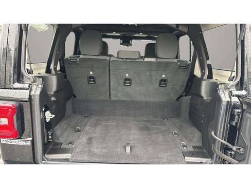 Used 2025 Jeep Wrangler Sahara w/ Safety Group image 8