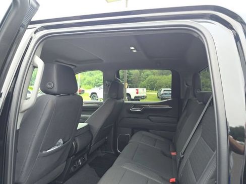 Used 2024 Chevrolet Silverado 1500 LT AWD/4WD image 29