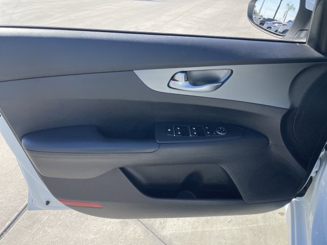 Used 2021 Kia Forte LXS FWD image 20