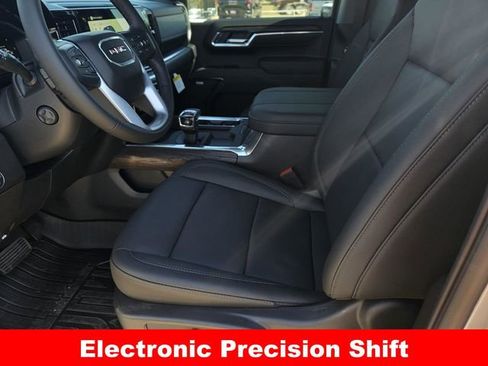New 2026 GMC Sierra 1500 SLT image 29