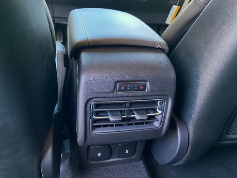 New 2026 Lincoln Corsair Reserve image 18