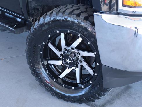 Used 2018 Chevrolet Silverado 2500 W/T w/ WT Convenience Package image 3