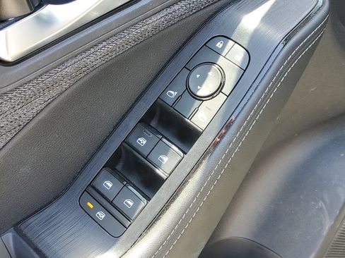 Used 2023 Nissan Rogue SV AWD/4WD image 20