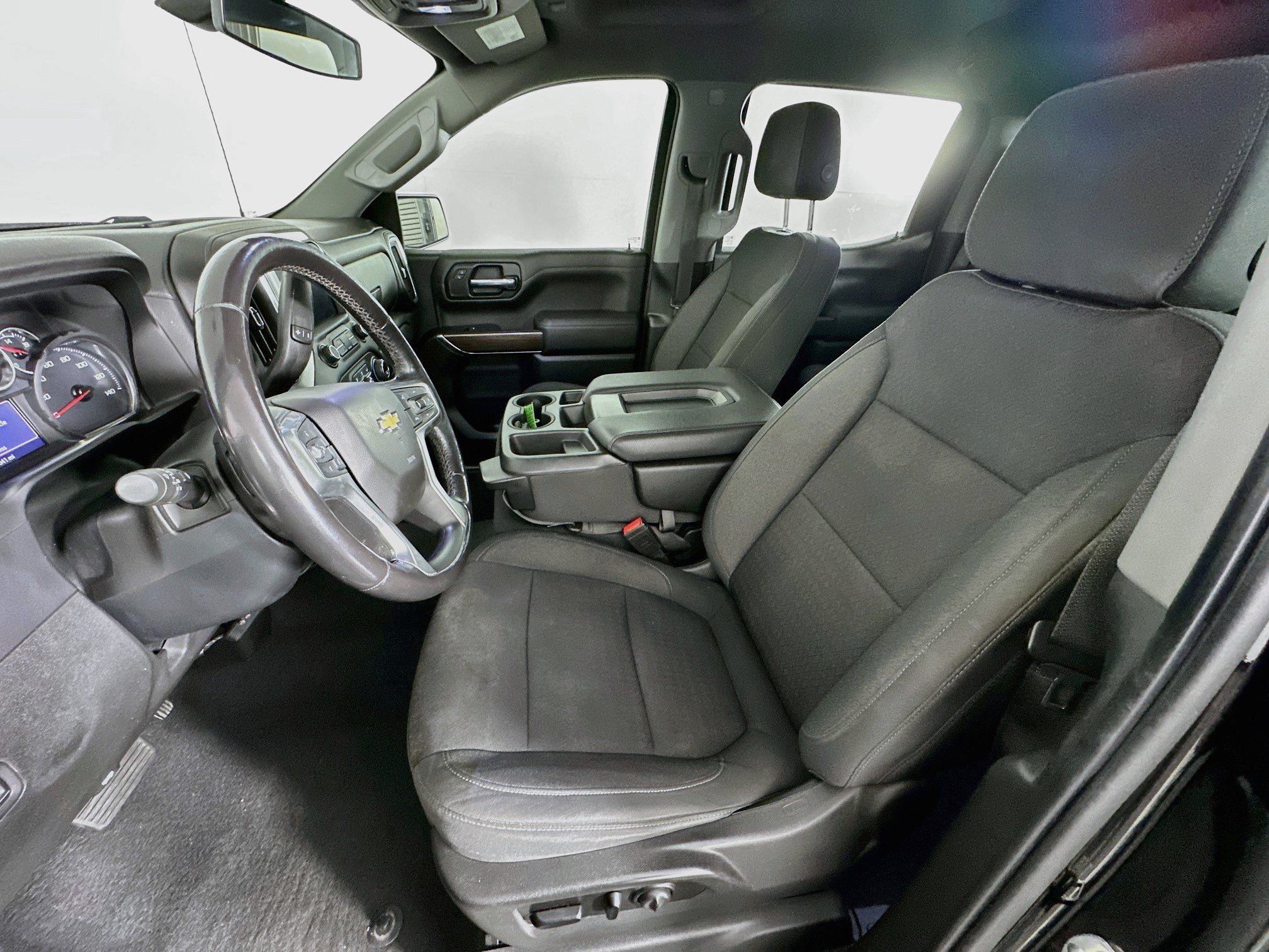 Used 2021 Chevrolet Silverado 1500 LT RWD image 13