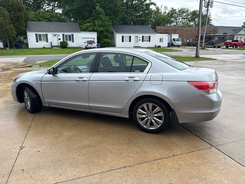 Used 2011 Honda Accord EX image 5
