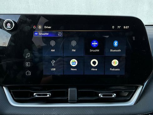 Used 2025 Chevrolet Equinox LT image 29