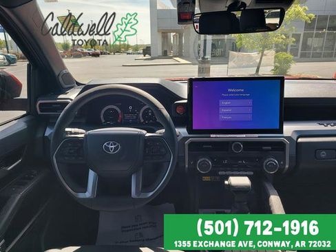 Certified 2025 Toyota Tacoma TRD Off-Road AWD/4WD image 25