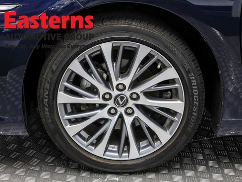 Used 2019 Lexus ES 350 w/ Premium Package image 29