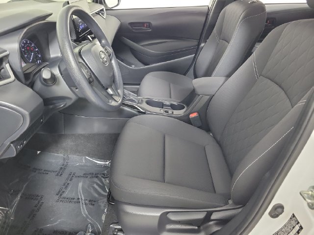 Used 2025 Toyota Corolla LE FWD image 19