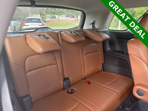 Used 2023 Nissan Pathfinder Platinum image 17