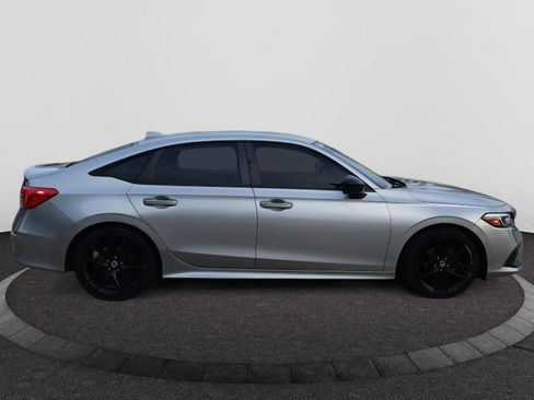 Used 2022 Honda Civic Sport image 8