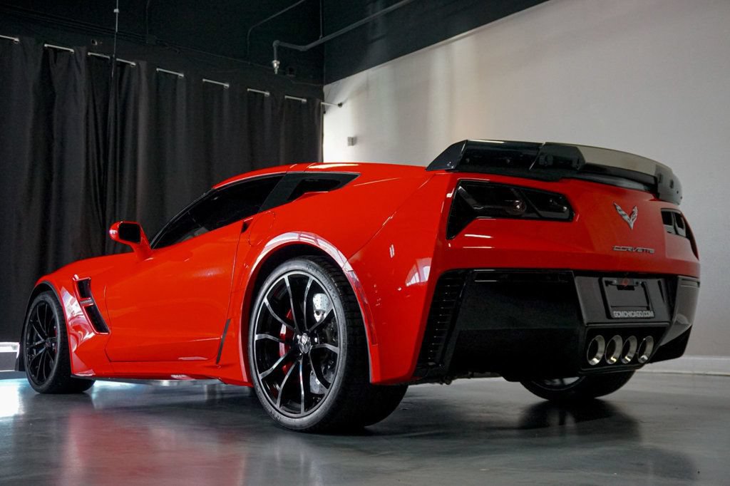 Used 2017 Chevrolet Corvette Grand Sport w/ Z07 Performance Package RWD image 33