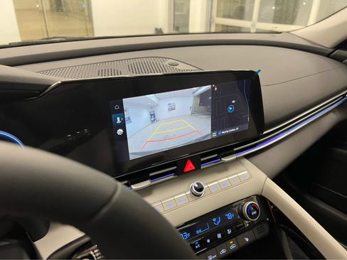 New 2026 Hyundai Elantra Limited image 30