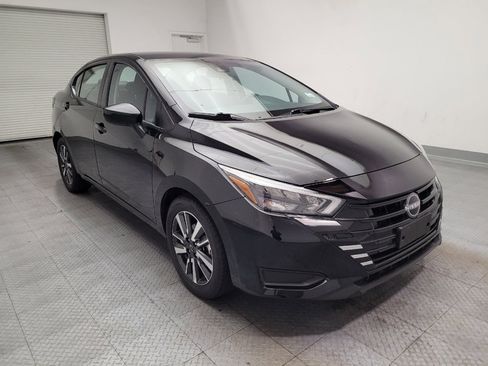 Used 2025 Nissan Versa SV FWD image 13