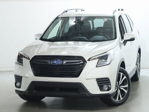 Certified 2023 Subaru Forester Limited image 3