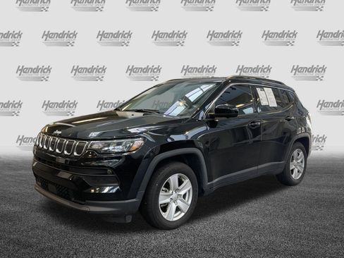 Used 2022 Jeep Compass Latitude w/ Convenience Group FWD image 6