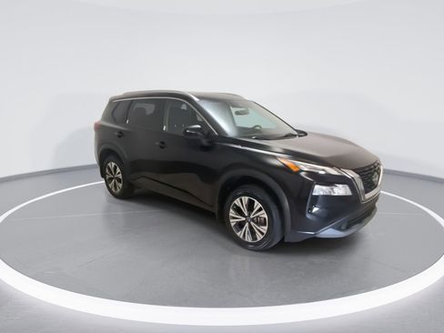 Used 2023 Nissan Rogue SV w/ SV Premium B Package AWD/4WD image 3