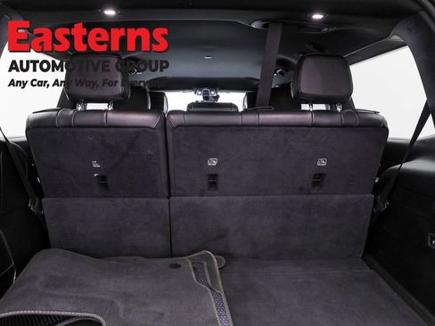 Used 2023 Jeep Wagoneer Series III w/ Preferred Equipment Group RWD image 9