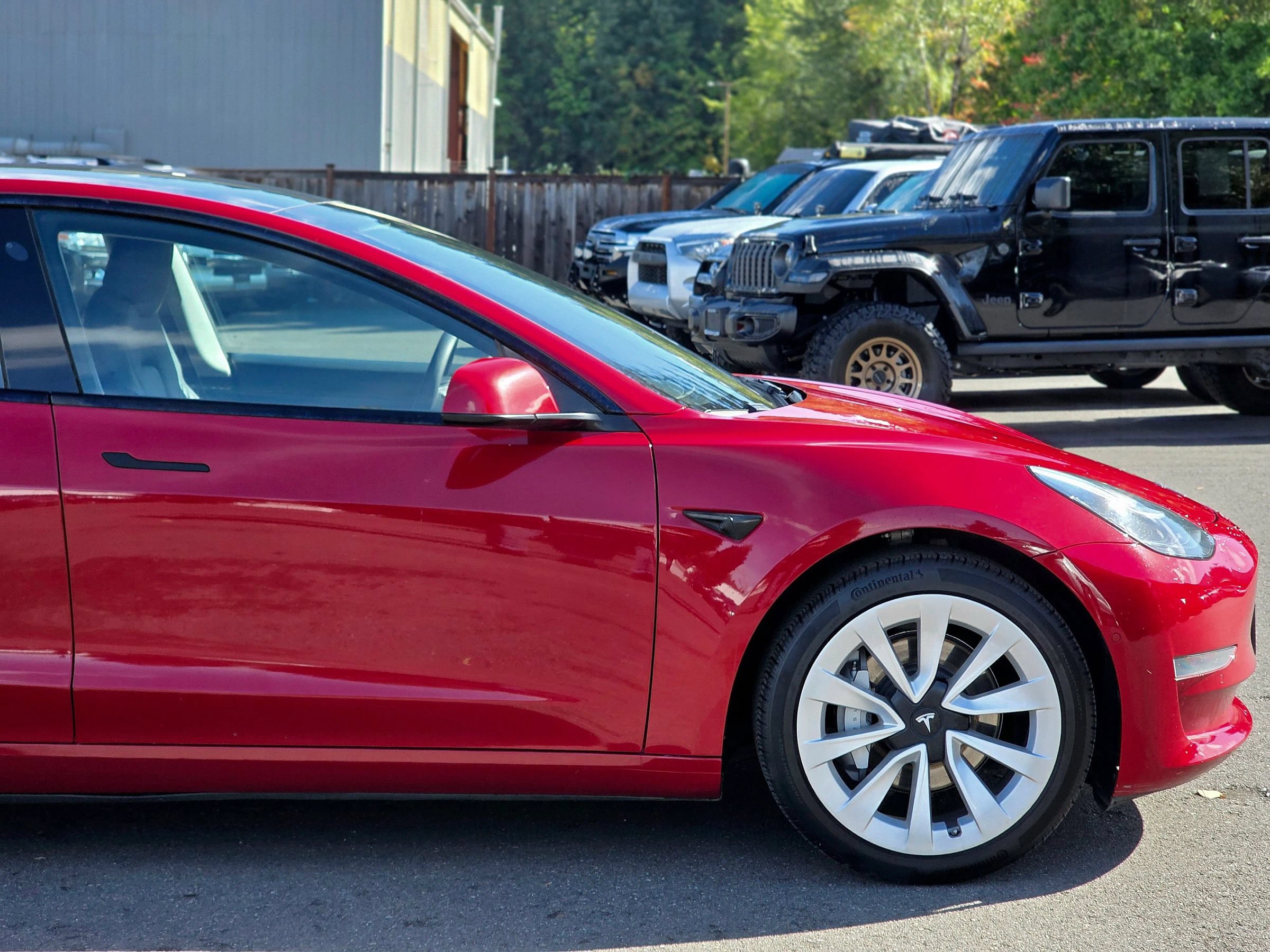 Used 2021 Tesla Model 3 Standard Range Plus RWD image 14