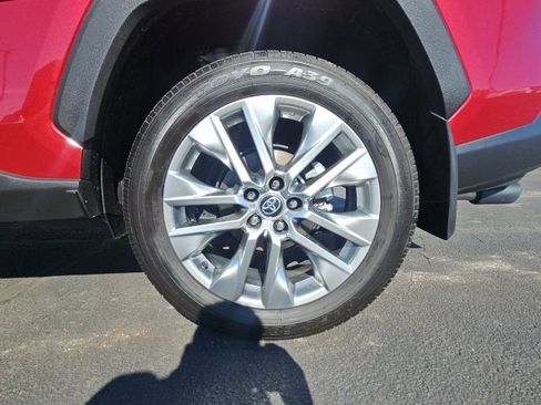 Used 2024 Toyota RAV4 XLE Premium image 24