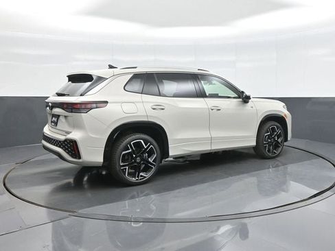 New 2026 Volkswagen Tiguan SEL R-Line AWD/4WD image 7