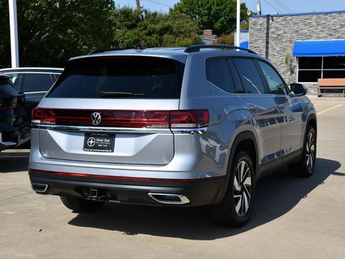 Used 2026 Volkswagen Atlas SE FWD image 6