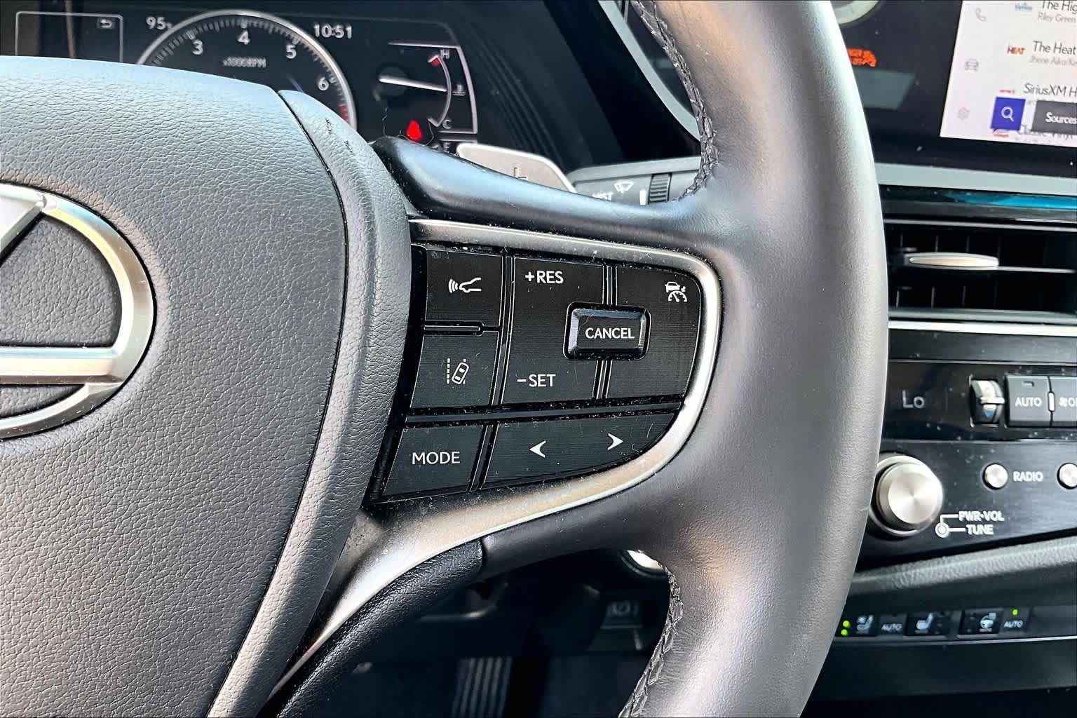 Used 2024 Lexus ES 350 w/ Premium Package FWD image 22