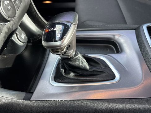 Used 2019 Dodge Charger SXT image 23