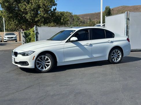 Used 2016 BMW 320i Sedan RWD image 1