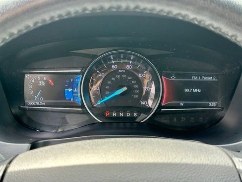 Used 2019 Ford Explorer XLT w/ Equipment Group 202A FWD image 35