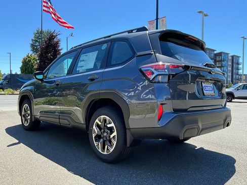 New 2025 Subaru Forester Base image 6
