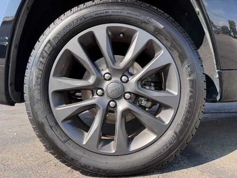 Used 2018 Jeep Grand Cherokee High Altitude image 33