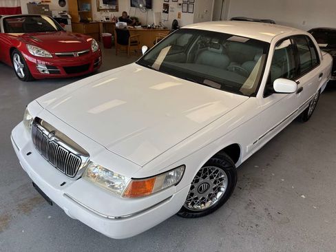 Used 2002 Mercury Grand Marquis GS RWD image 6