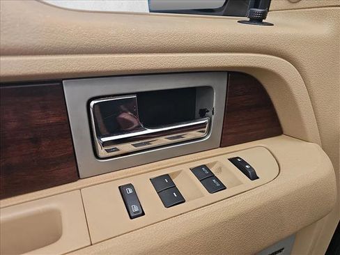 Used 2013 Ford F150 King Ranch w/ King Ranch Luxury Pkg image 15