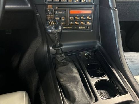 Used 1993 Chevrolet Corvette Coupe RWD image 46