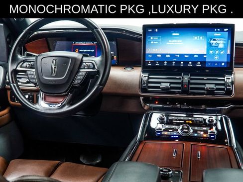 Used 2023 Lincoln Navigator Reserve AWD/4WD image 17