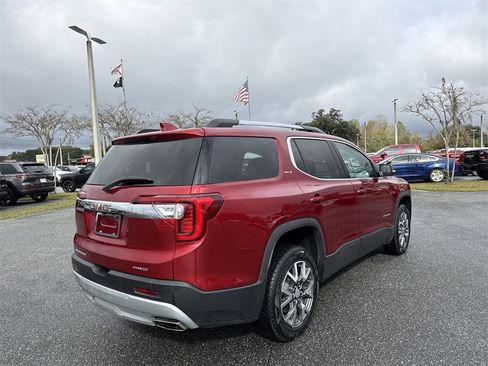 Used 2023 GMC Acadia SLT image 3