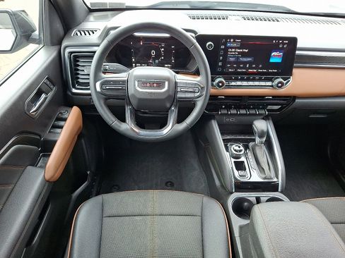 Used 2023 GMC Canyon AT4 image 11