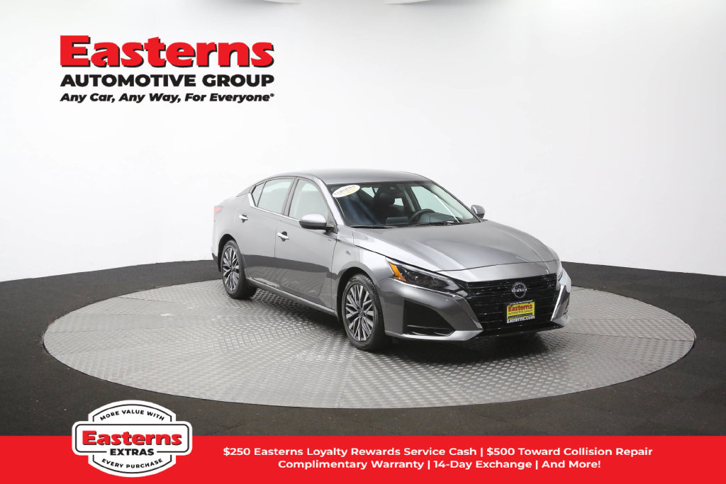 Used 2023 Nissan Altima 2.5 SV FWD image 52