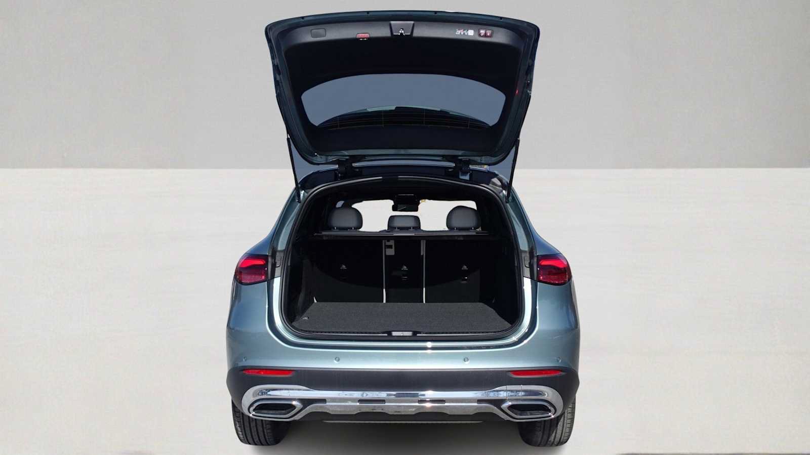 Used 2026 Mercedes-Benz GLC 300 4MATIC image 10