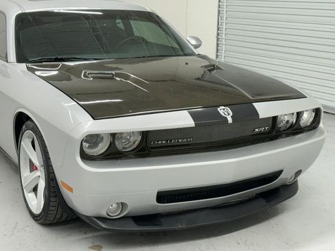 Used 2008 Dodge Challenger SRT8 image 9