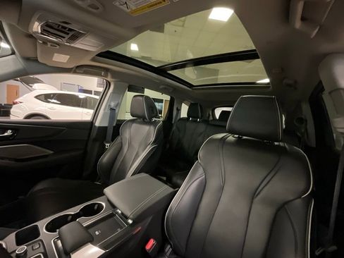 Certified 2023 Acura MDX SH-AWD w/ Advance Package image 11