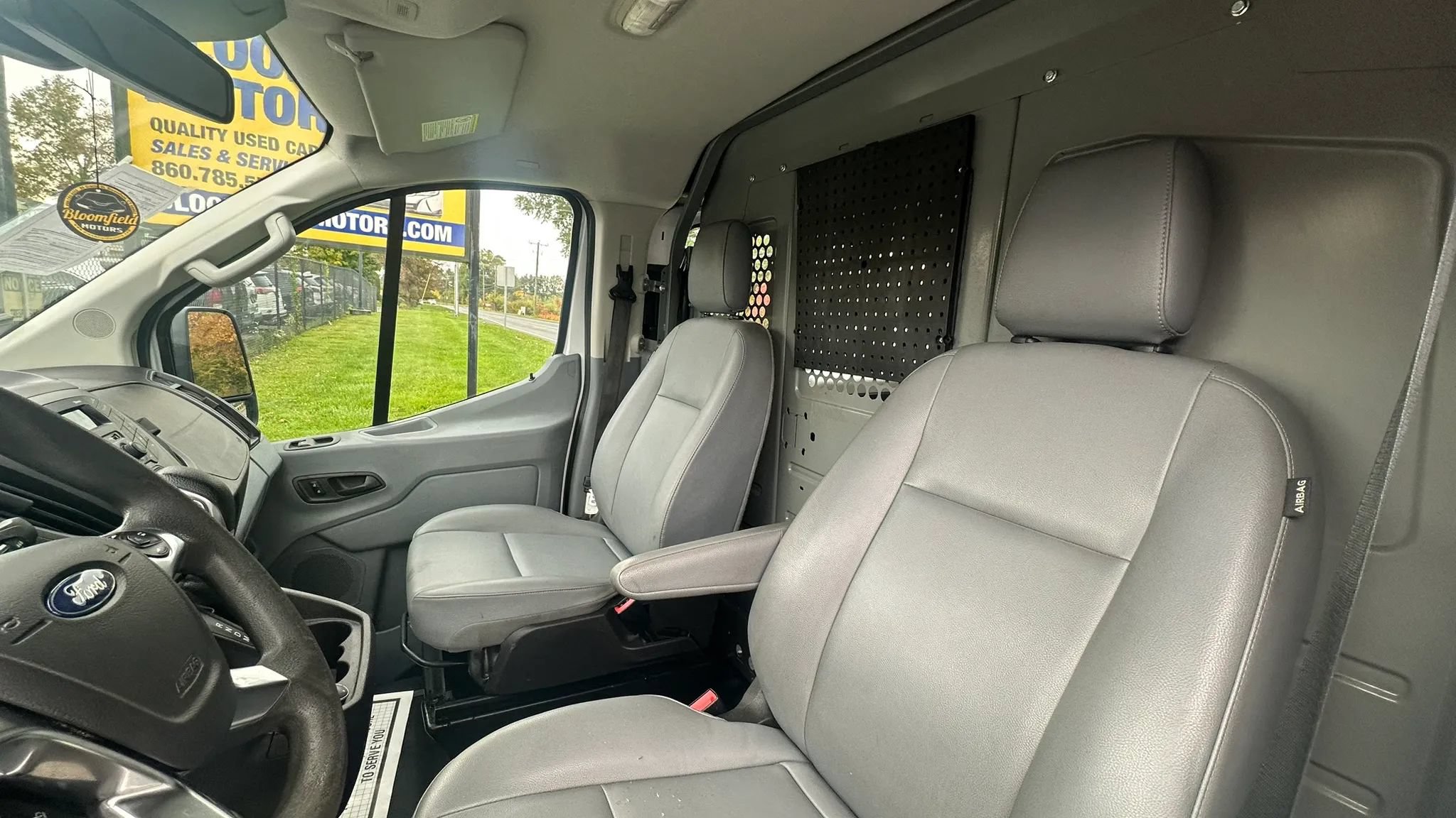 Used 2019 Ford Transit 250 130 Low Roof RWD image 22