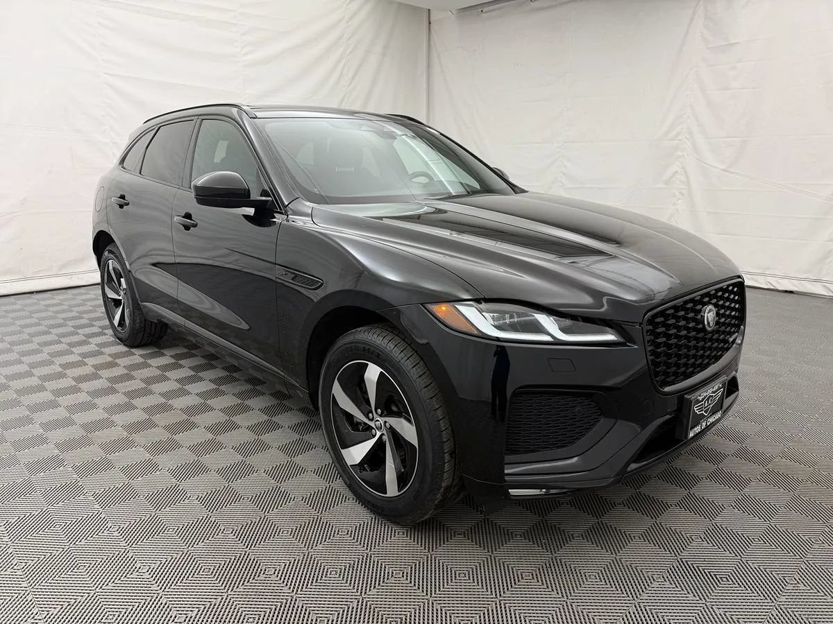 Used 2025 Jaguar F-PACE R-Dynamic S AWD/4WD image 4